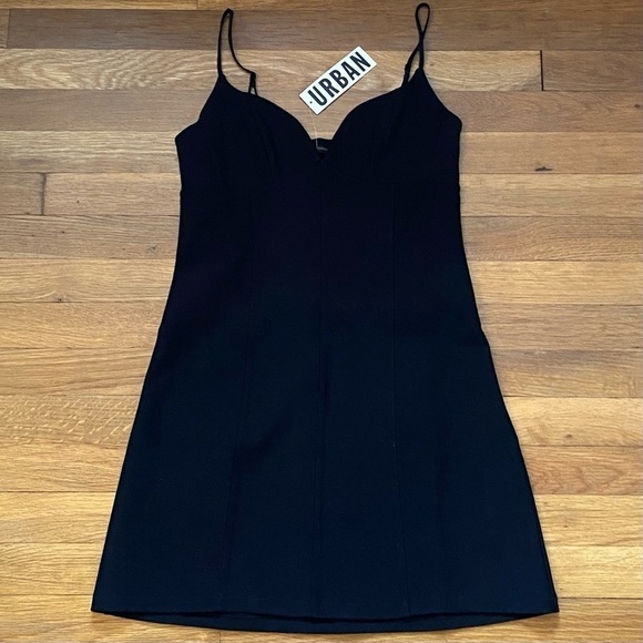 NWT Urban Outfitters Ari Plunging Bustier Mini Dress in Black M - Picture 5 of 10